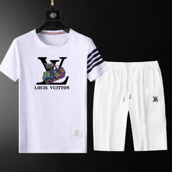 Picture of LV Shirt Pant Suits _SKULVM-3XL12yn30322763